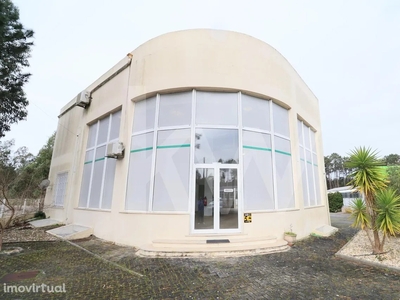 Edifício para alugar em Maceira, Portugal