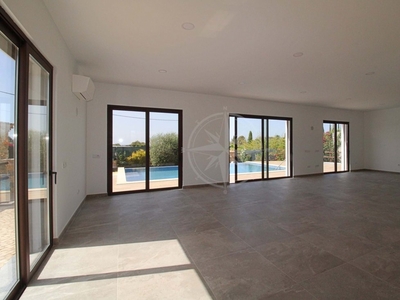 Brand New Villa With Swimming Pool For Sale A Few Minutes From Tavira