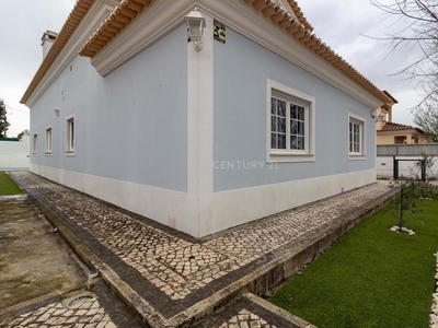 Detached T4 House In Azeitão