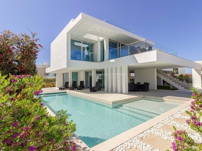 Fantastic Luxury Villa V3+1 For Sale In Ponta Da Piedade In Lagos