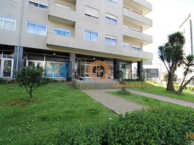 Loja c/148 m2 em plena Avenida da Boavista - Porto
