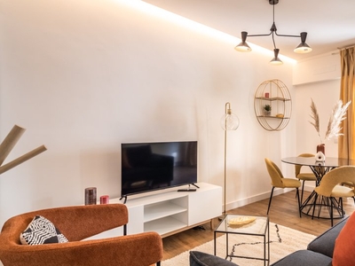 Apartamento de 2 quartos para alugar em Campo De Ourique, Lisboa