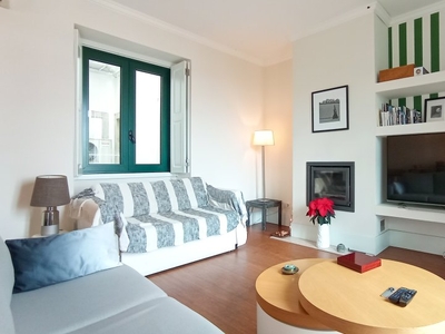 Apartamento de 2 quartos para alugar em Estrela, Lisboa