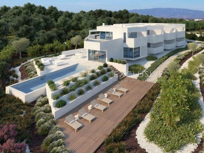 Terreno para construção, localização top, moradia moderna V8, com projecto para venda Carvoeiro, Algarve