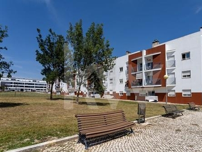 Apartamento T3 na Atalaia/Montijo com 138mt2 | 2 varandas | Arrecadação de 23mts2
