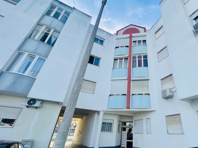 Apartamento T3, para Investimento, no Pinhal Novo