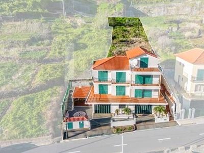 Moradia - Venda - Quinta Grande - Câmara de Lobos - Ilha da Madeira.