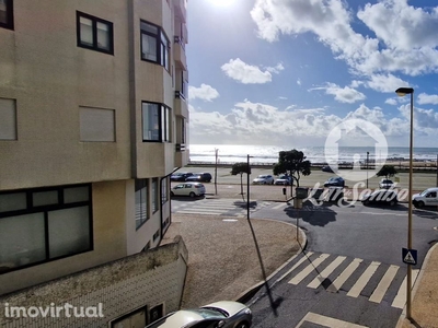 Apartamento T3 com vistas de mar a apenas 500m da praia de Aver-o-mar