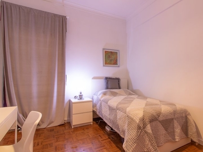 Quarto para alugar, apartamento de 3 quartos, São Domingos de Benfica