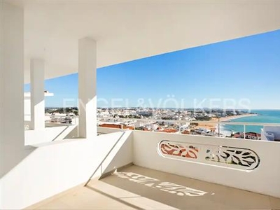 Apartamento T1+1 com vista mar em Albufeira