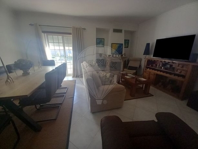 Apartamento T2 à venda em Abrantes (São Vicente e São João) e Alferrarede, Abrantes