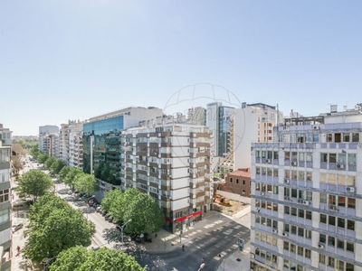 Apartamento T3 à venda em São Domingos de Benfica, Lisboa