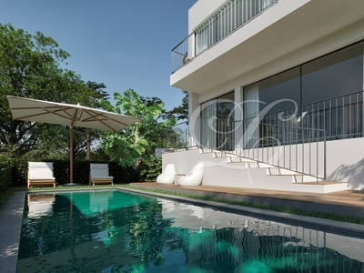 3+1 Bedroom Villa With Swimming Pool In Cascais