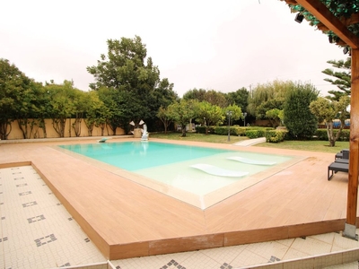 Beautiful Villa With Swimming Pool Near Sintra