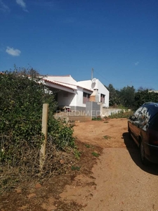 Moradia T4 + Terreno Silves | Amendoais,