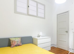 Quarto para alugar em apartamento de 4 quartos no Areeiro, Lisboa