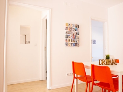 Apartamento moderno de 5 quartos para alugar em Alvalade, Lisboa