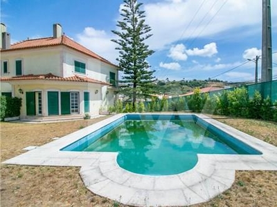 HOUSE IN CANEÇAS WITH PREVILIGED VIEW AND LOTS OF NATURAL LIGHT