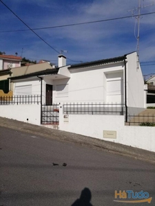 Moradia T3 à venda no concelho de Fafe, Braga
