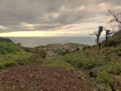 Terreno Rústico com Vista Mar Definitiva - Ponta Delgada, Madeira