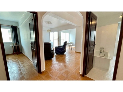Apartamento T1 com terraço privado em Quarteira, Algarve