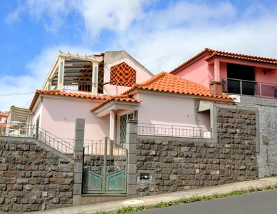 Moradia V4 em Santo António, Funchal