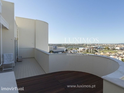 Penthouse T2 com vista mar para venda em Faro, Algarve
