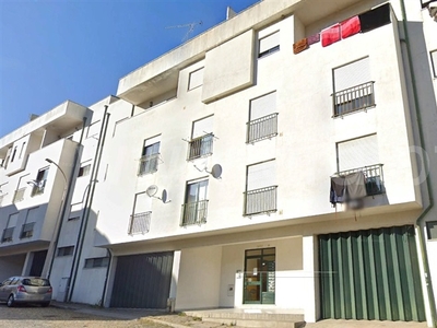 Apartamento T2 / Amarante, Amarante (São Gonçalo), Madalena, Cepelos e Gatão