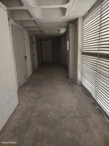 Apartamento T1 remodelado no centro de Ourém