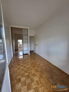 Apartamento para venda em Benfica - Lisboa