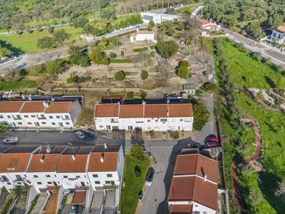 Habitação T3 em Alandroal (Nossa Senhora Da Conceição), São Brás Dos Matos (Mina Do Bugalho) E Juromenha (Nossa Senhora Do Loreto) de 180 m²