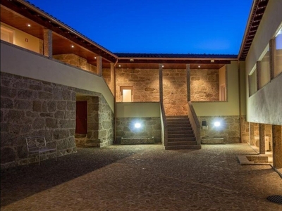 Quinta com Licença de Empreendimento Turístico - Casa Senhorial do seculo XVII, completamente renovada em Póvoa de Lanhoso