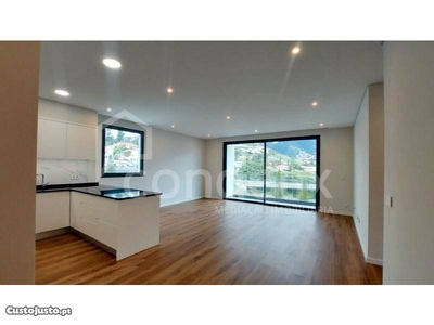 Apartamento T2 Com 121.20M2 No Funchal