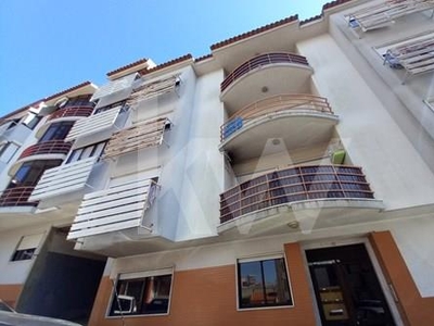 Apartamento T2 | com Logradouro | Amadora | Brandoa | encosta do Sol | 87m2