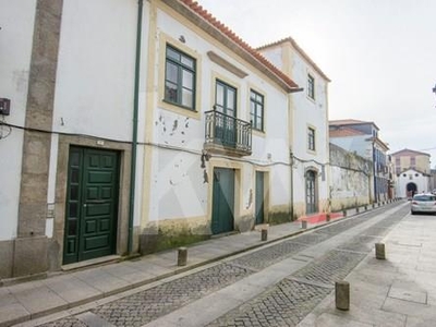 Apartamento T2 com terraço, no Centro Histórico de Vila do Conde