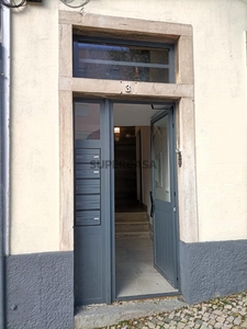 Apartamento T3 à venda na Rua Francisco Pereira de Sousa