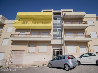 Apartamento T3 com vistas mar e garagem, em Buarcos, Figueira da Foz