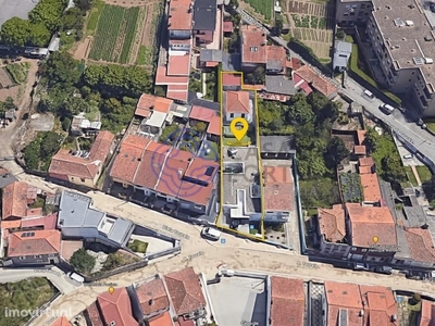 Moradia T4 de 2018 - Térrea - Piscina - Jardim 100m2 + Casa 50m2 - Mat