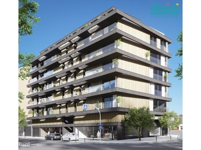 Penthouse T4 Duplex com 2 Lugares Garagem em Aveiro
