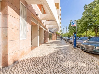 Apartamento T3 à venda em Alvalade, Lisboa