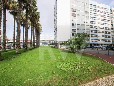 Apartamento T3 para arrendamento em Oeiras e São Julião da Barra, Paço de Arcos e Caxias
