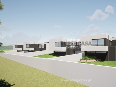Moradia T3 Duplex à venda em Vila de Punhe