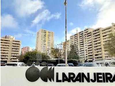 Oportunidade: Laranjeiras- Excelente T1 com garagem e arrecadação