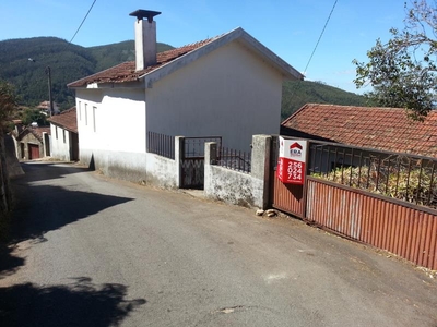 Moradia Isolada T3 / Vale de Cambra, São Pedro de Castelões
