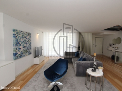 Apartamento T2 em novo empreendimento em Santos, Lisboa