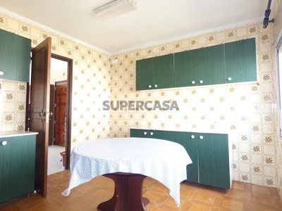 Apartamento T4 à venda na Rua Bernardo Santareno, Agualva e Mira - Sintra