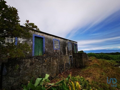 Casa tradicional T2 em Açores de 136,00 m²