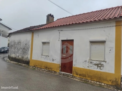 Casa para comprar em Espinheiro, Portugal