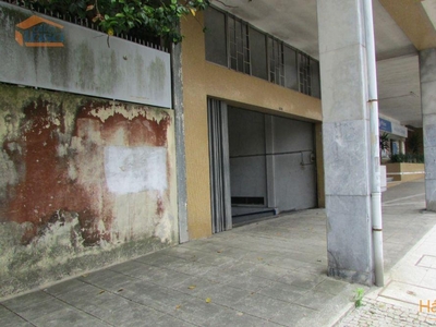 Garagem Individual com 17 m2 para arrendamento em Barão do Corvo