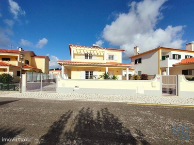 Casa / Villa T4 em Leiria de 166,00 m2